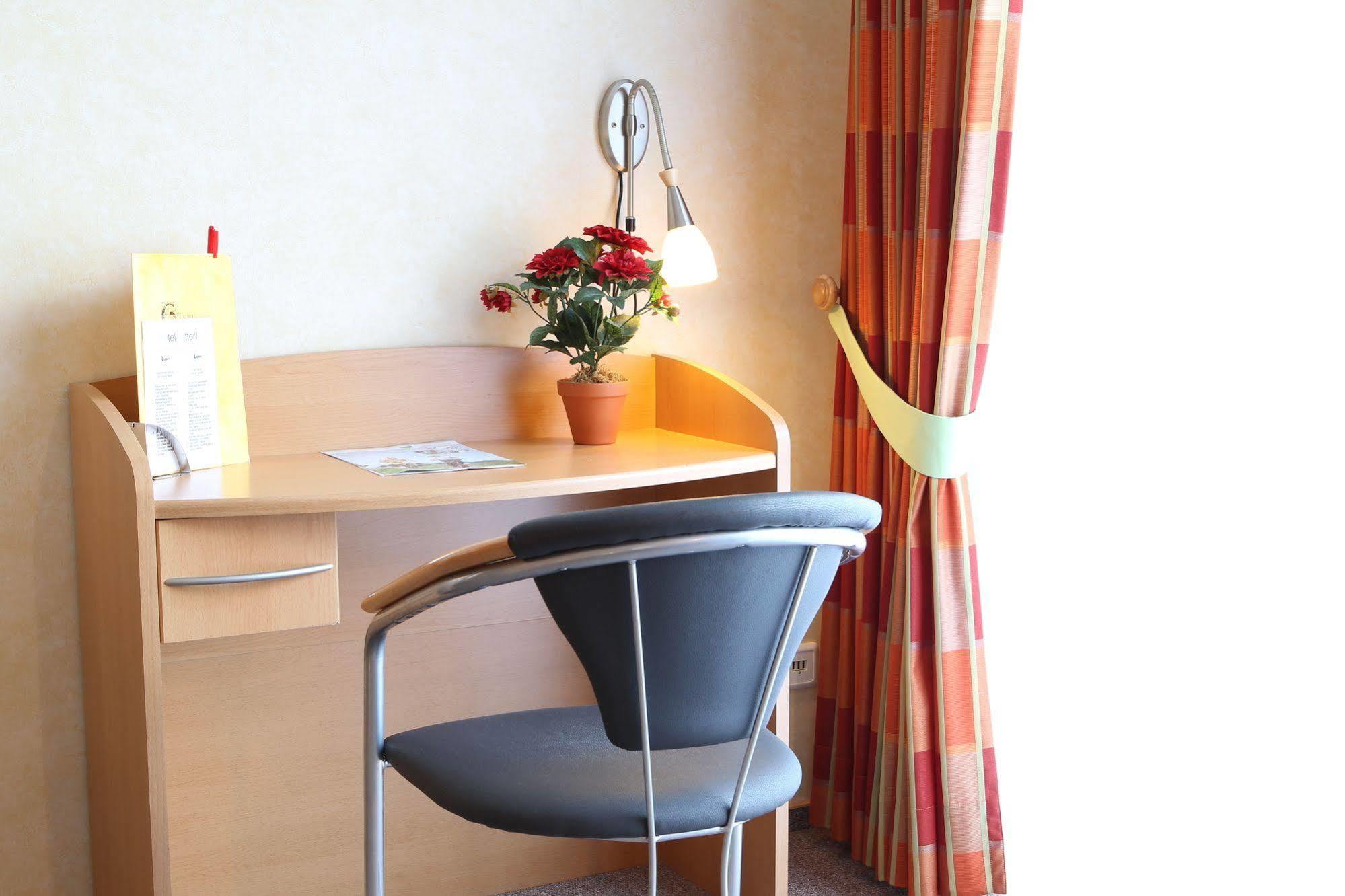 Hotel Wittorf Ноймюнстер Экстерьер фото