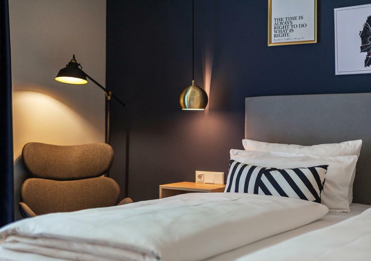Hotel Wittorf Ноймюнстер Экстерьер фото